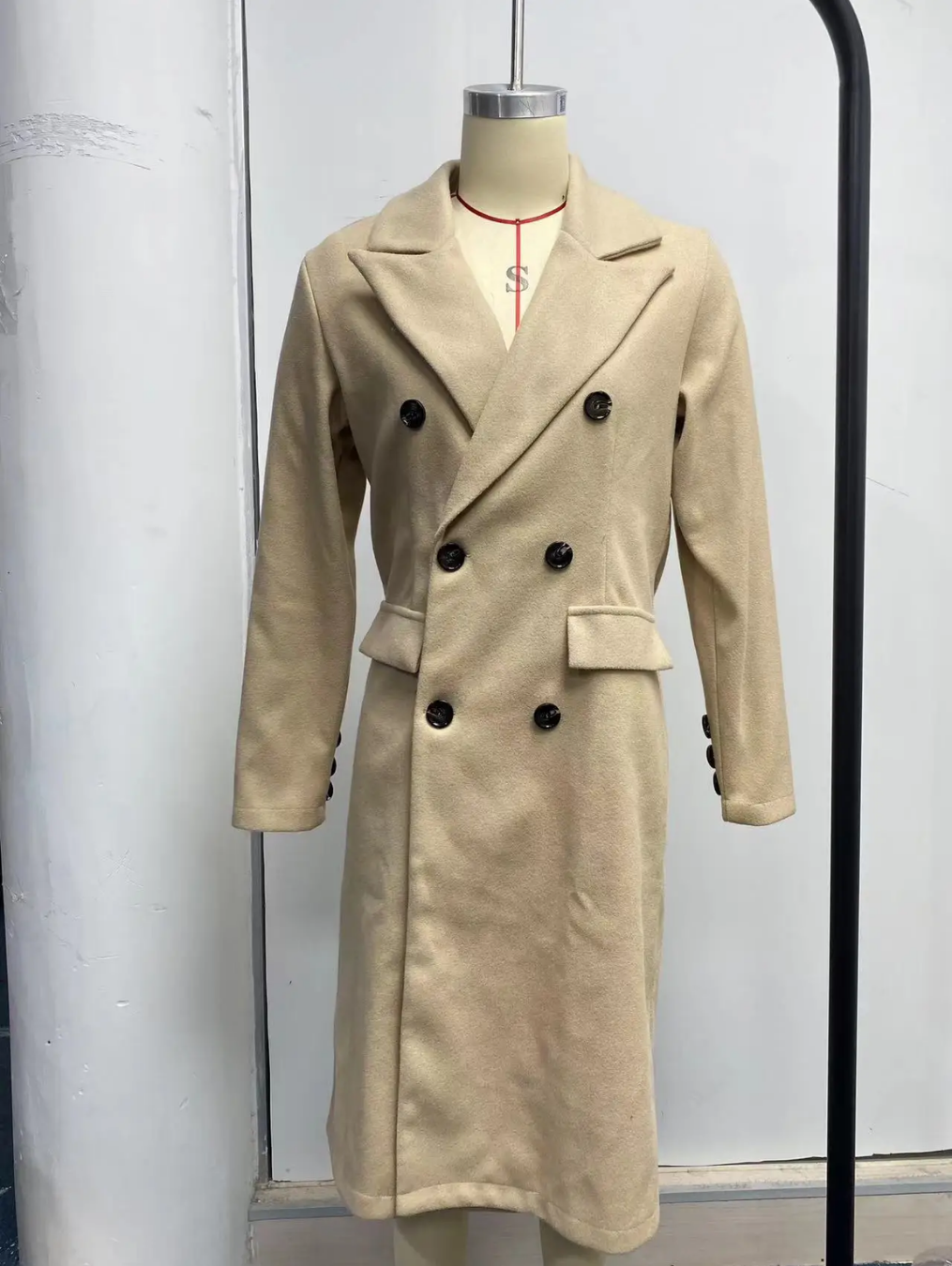 Renata | Casual and effortless winter garment
