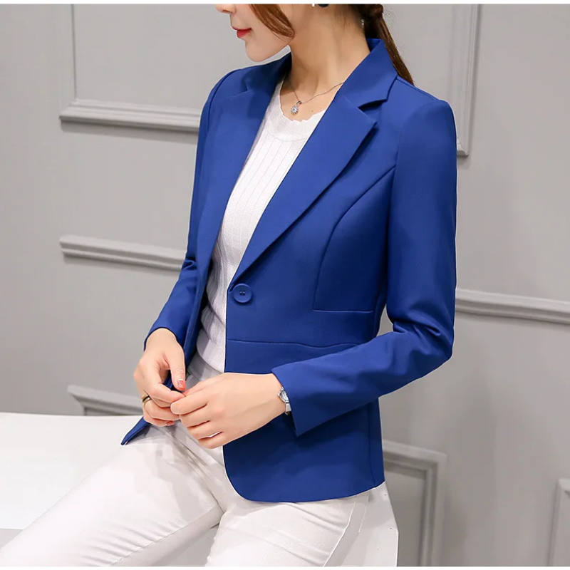 Leila | Chic and versatile winter garment