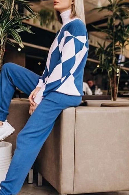 Elsa | Casual long sleeve turtleneck two piece with contrast turtleneck and color block pockets