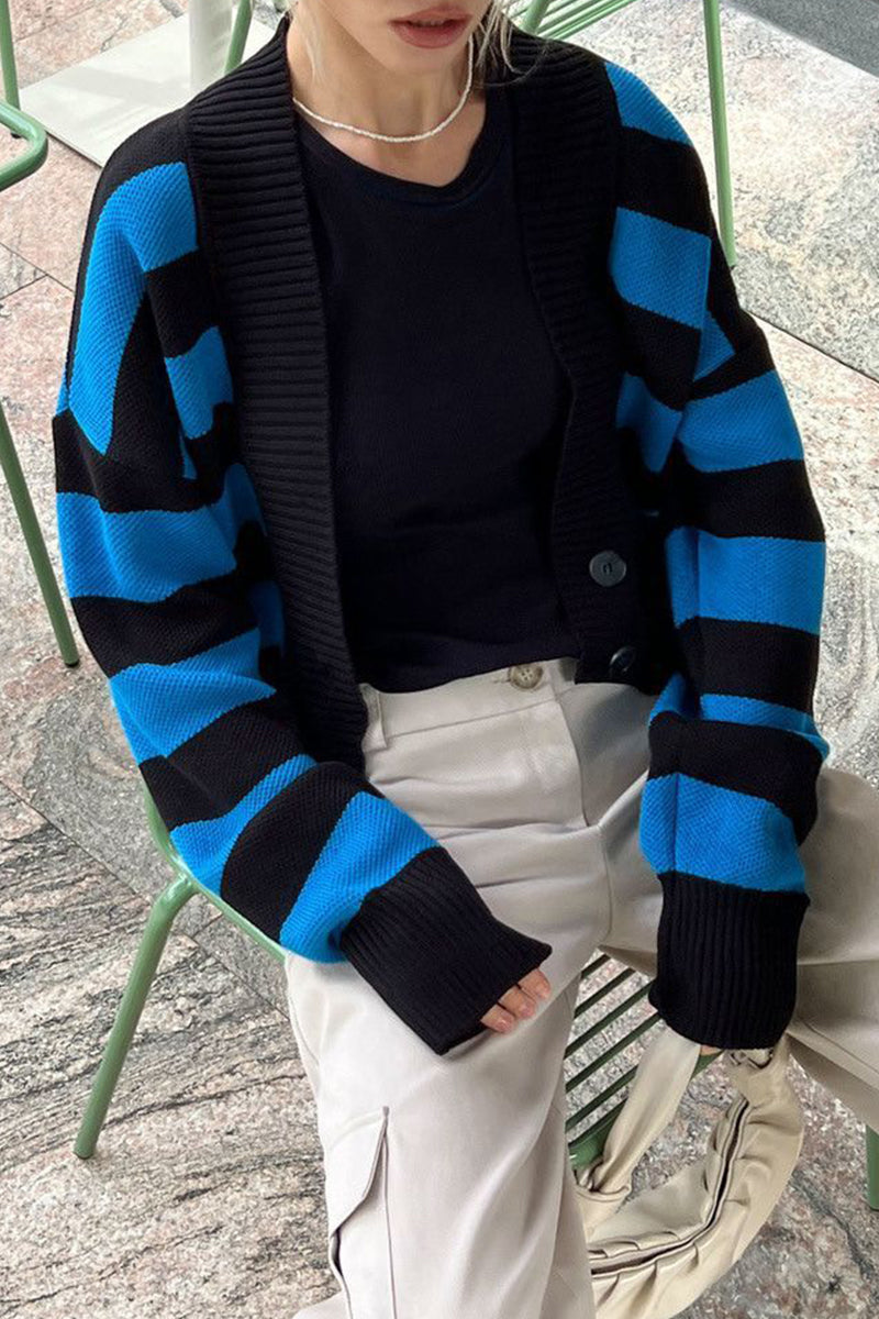 Genoveva | Streetwear outerwear with striped contrast fabric and V-neck