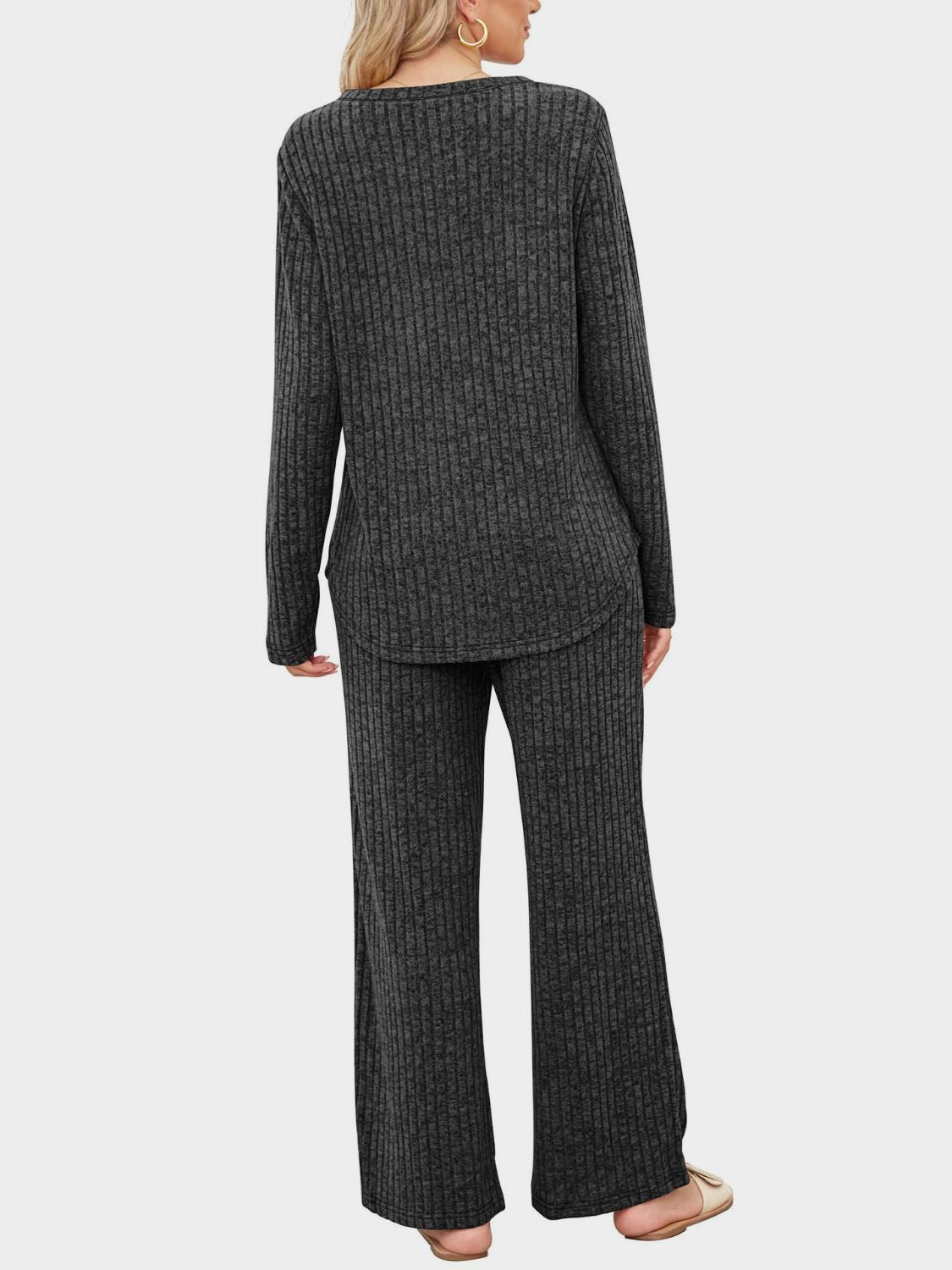 Henriette | Set consisting of a long-sleeved top and crew-neck trousers