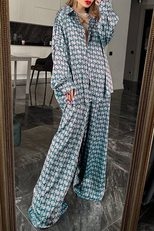 Anna | Casual, daily, long-sleeved two-piece suit with geometric print and contrast turn-down collar