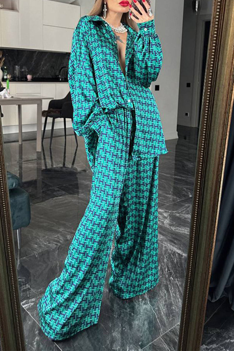 Anna | Casual, daily, long-sleeved two-piece suit with geometric print and contrast turn-down collar