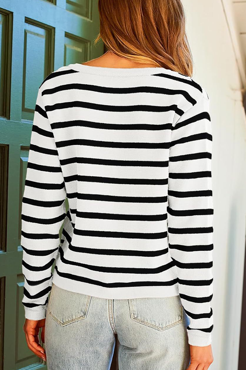 Bodil | Casual everyday outerwear with stripes and buttons and O-neck