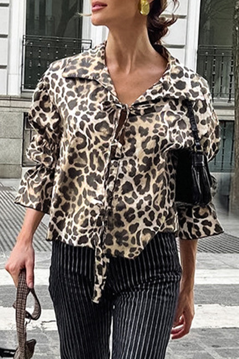 Britta | Casual street blouses with leopard print and lace-up and turn-down collar