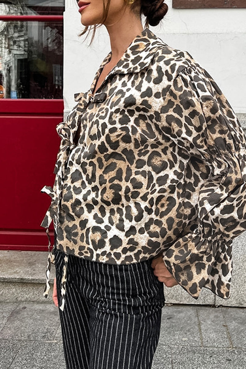 Britta | Casual street blouses with leopard print and lace-up and turn-down collar
