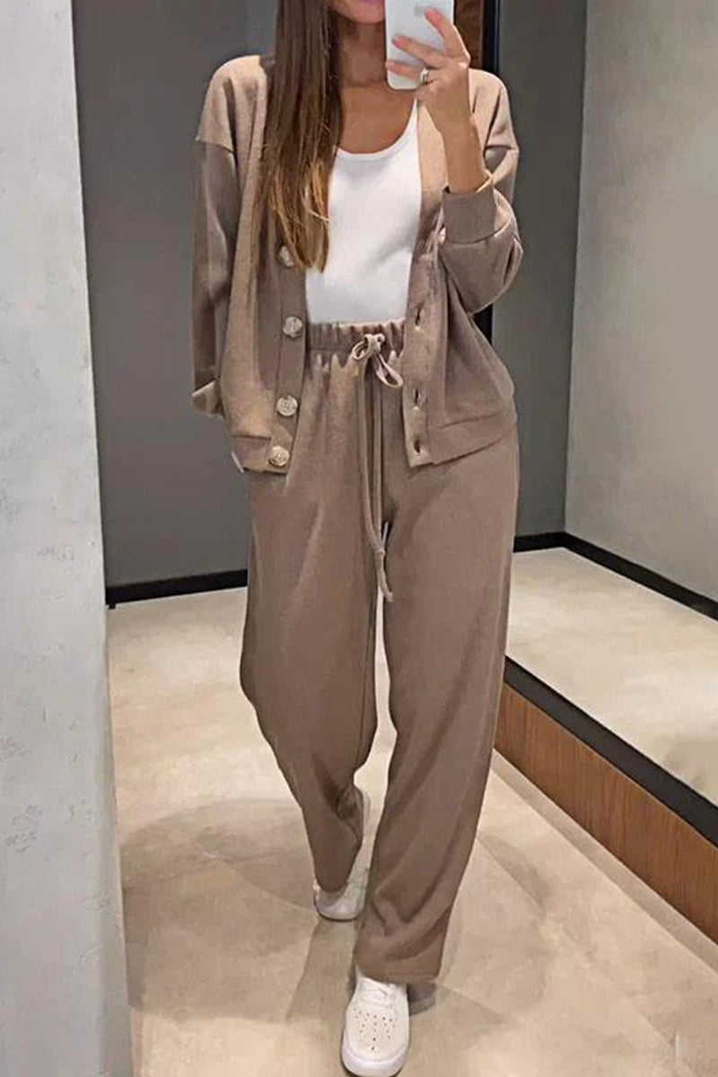 Chantal | Casual, daily, solid color two-piece suit with lace-up, buttons, V-neck and long sleeves