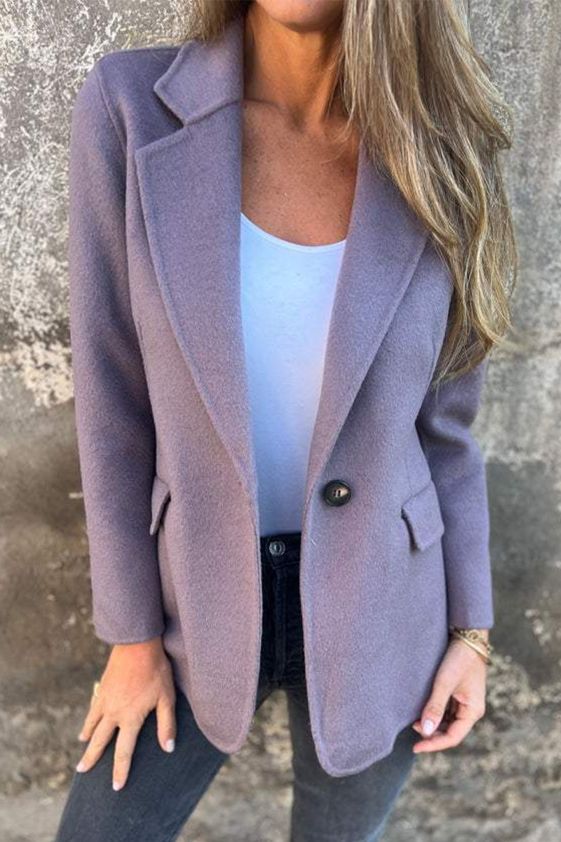 Christiane | Casual everyday outerwear with buttons and a large reversible collar