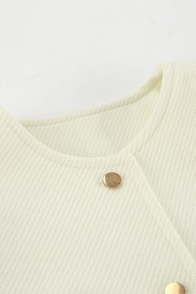 Concha | Casual everyday outerwear with solid color buttons and O-neck