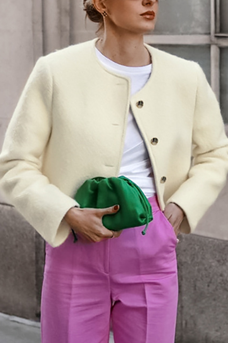 Concha | Casual everyday outerwear with solid color buttons and O-neck