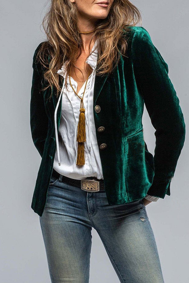 Eefje | Casual everyday outerwear with pocket buttons and reversible collar