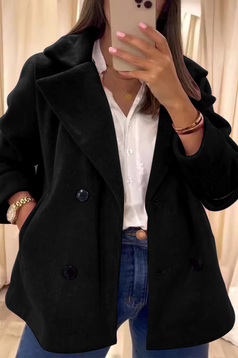 Eugenia | Casual everyday outerwear with buttons and turn-down collar
