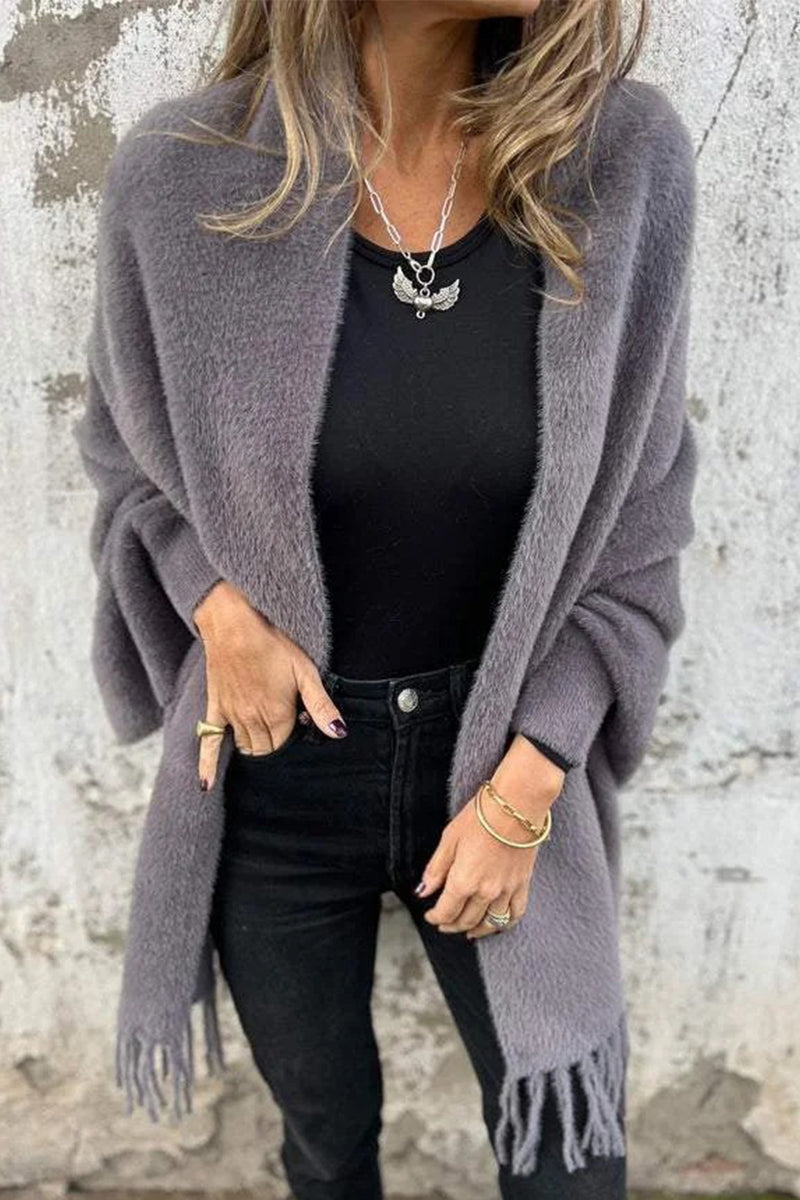 Fabiola | Casual, fluffy outerwear with a shawl collar and fringe trim