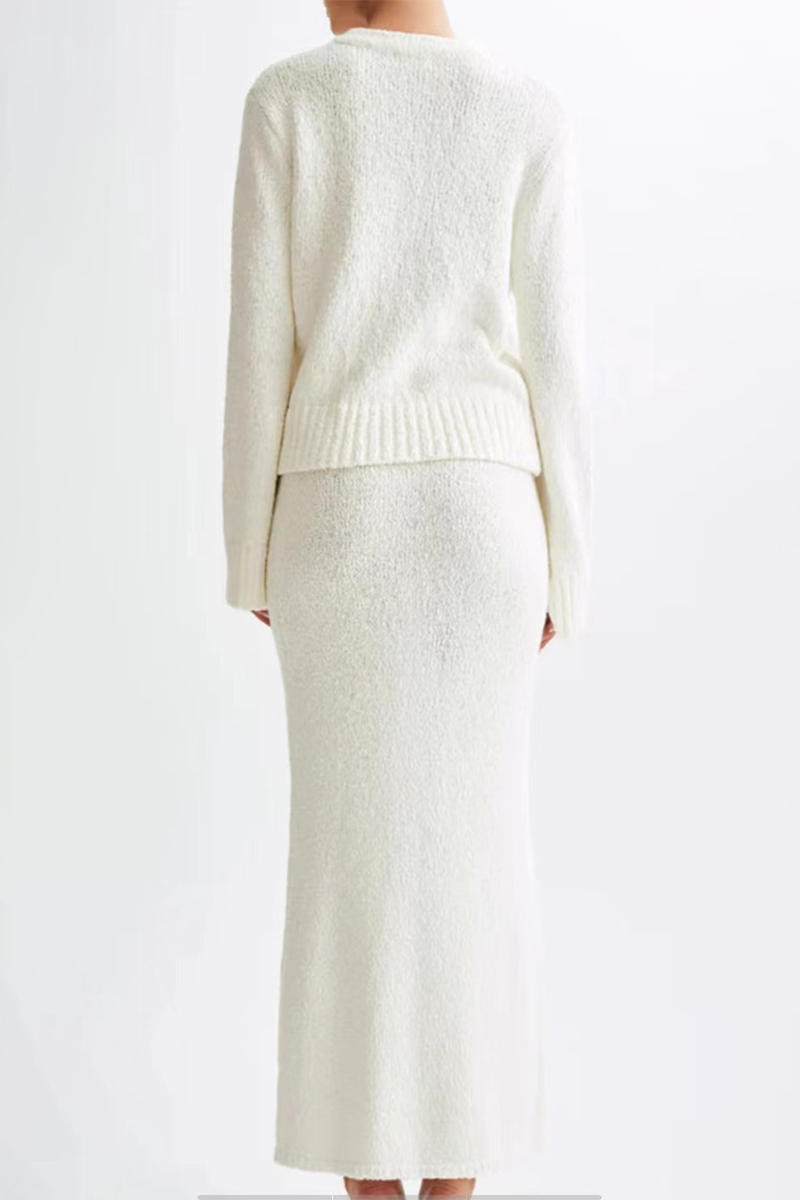 Harriet | Elegant two-piece suit with buttons and an O-neck and long sleeves