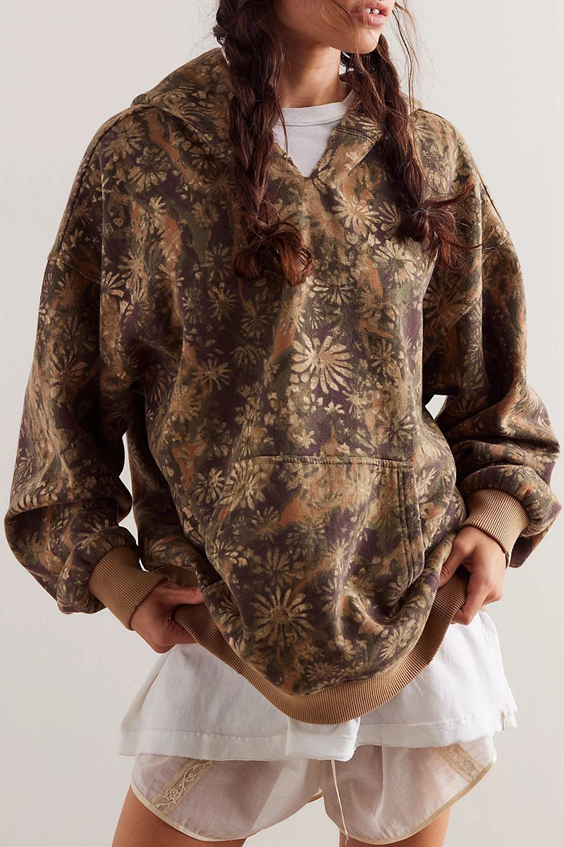 Henriette | Casual Street Flowers hoodie with snakeskin print and leopard pockets
