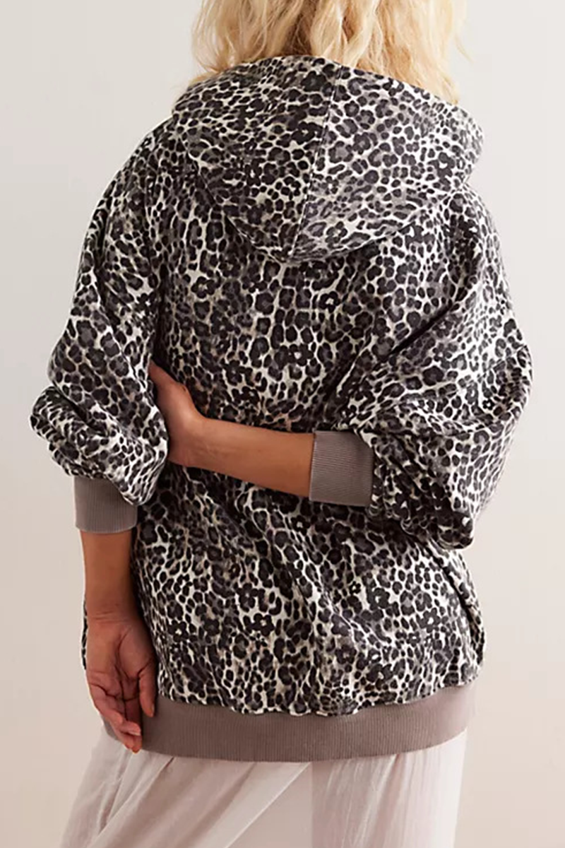Henriette | Casual Street Flowers hoodie with snakeskin print and leopard pockets