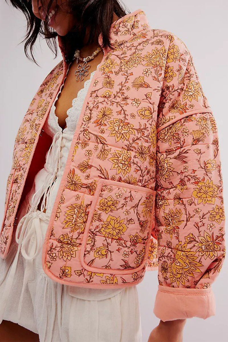 Clarisa | Fashionable and effortless winter garment