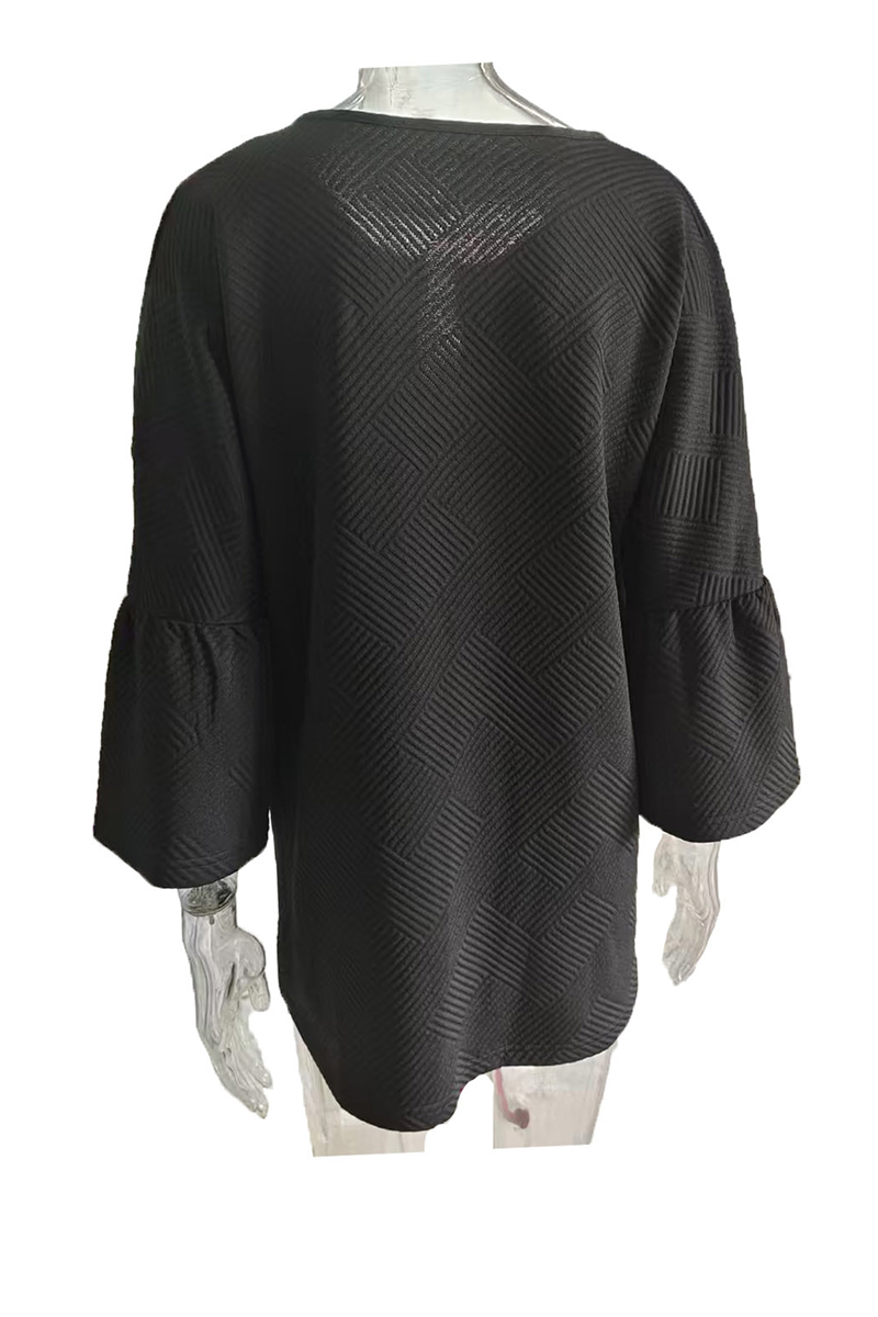 Ivana | Casual everyday outerwear with solid color ruffles