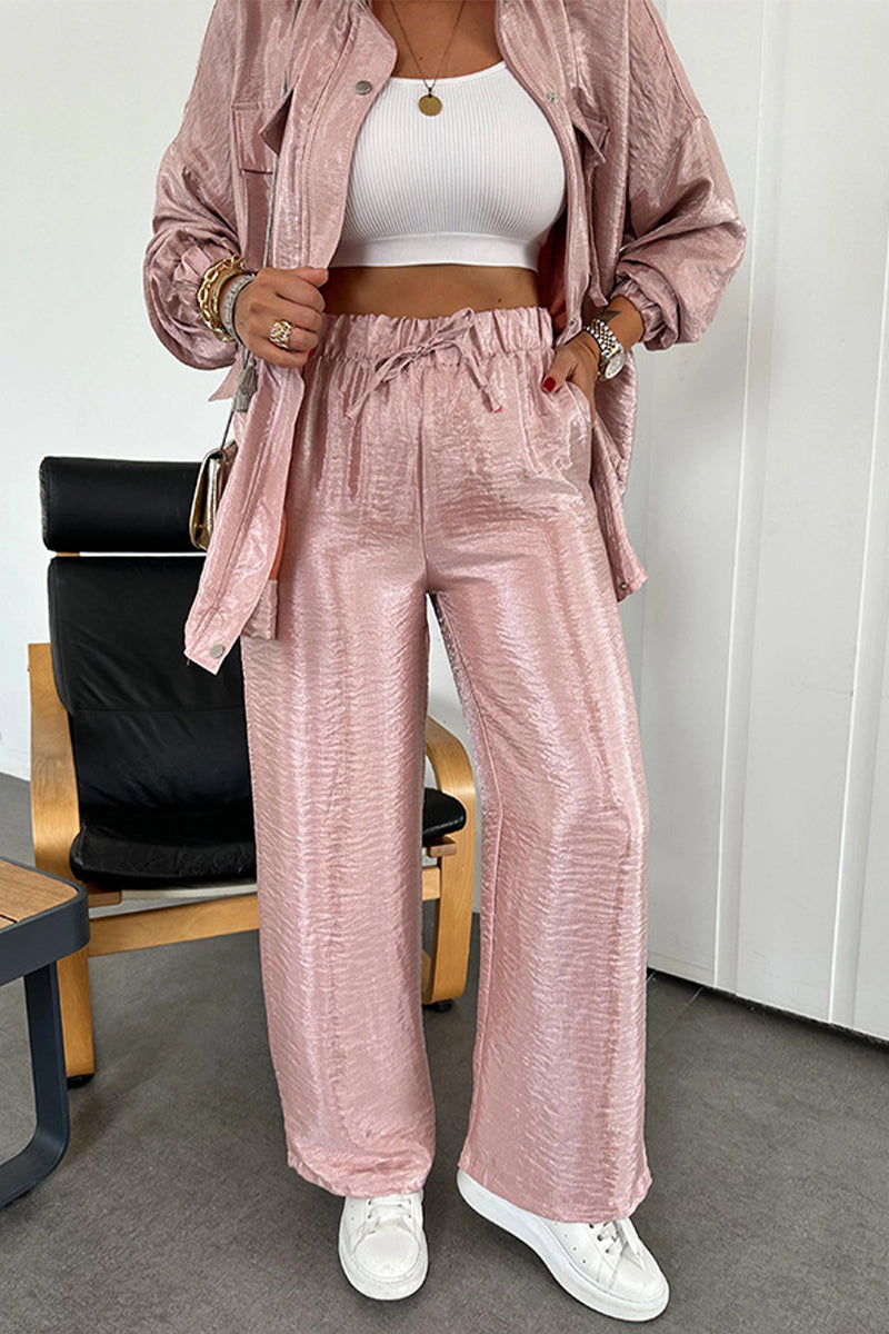 Jessa | Casual, long-sleeved two-piece suit with a gathered stand-up collar and pockets