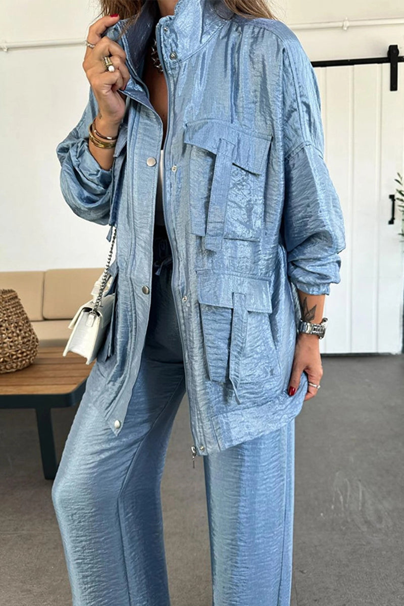 Jessa | Casual, long-sleeved two-piece suit with a gathered stand-up collar and pockets