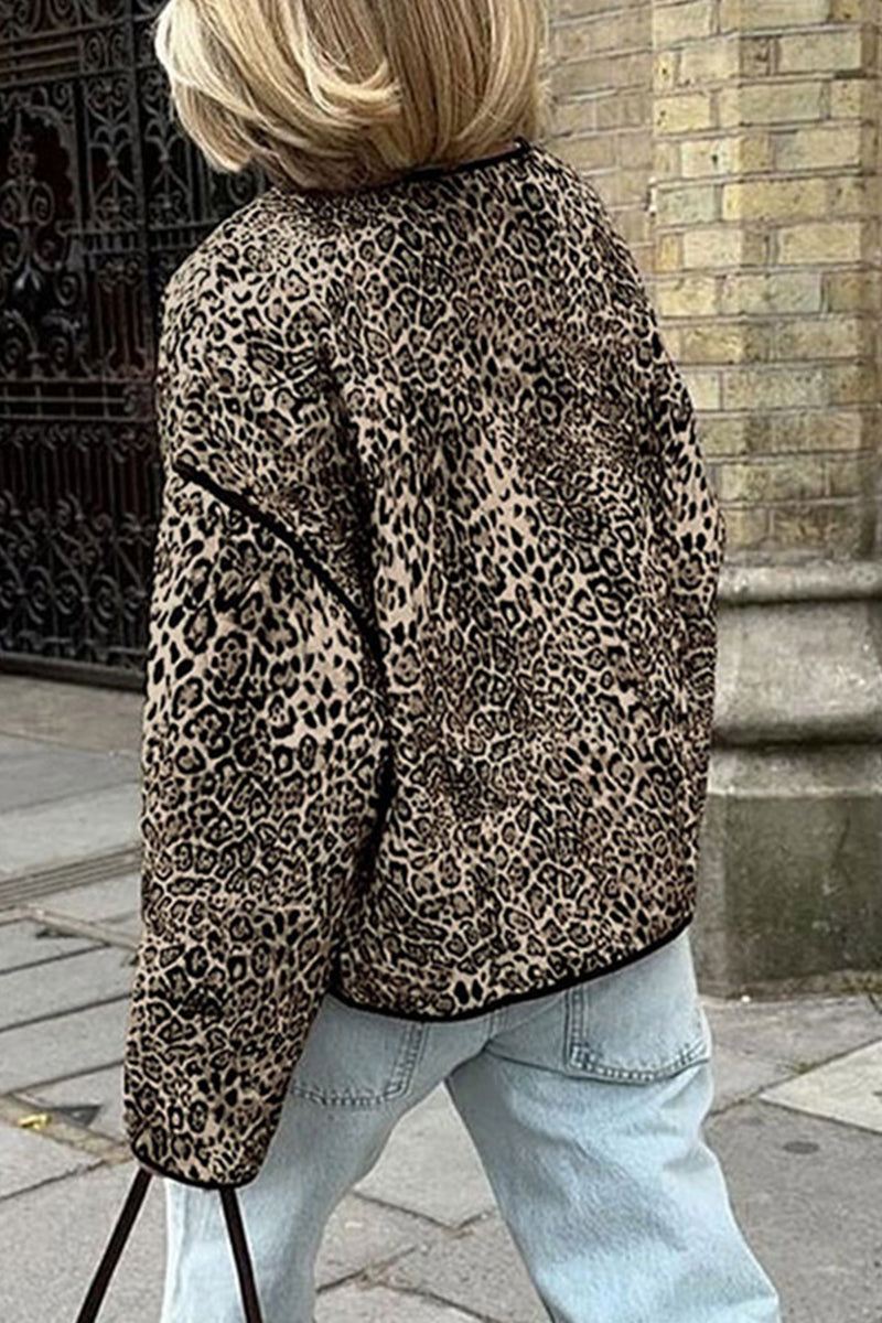 Joana | Casual street outerwear with leopard pocket patchwork and O-neck