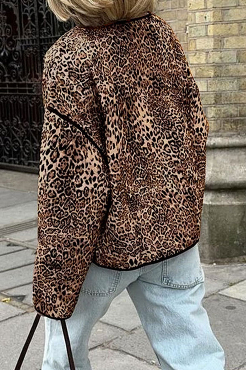 Joana | Casual street outerwear with leopard pocket patchwork and O-neck