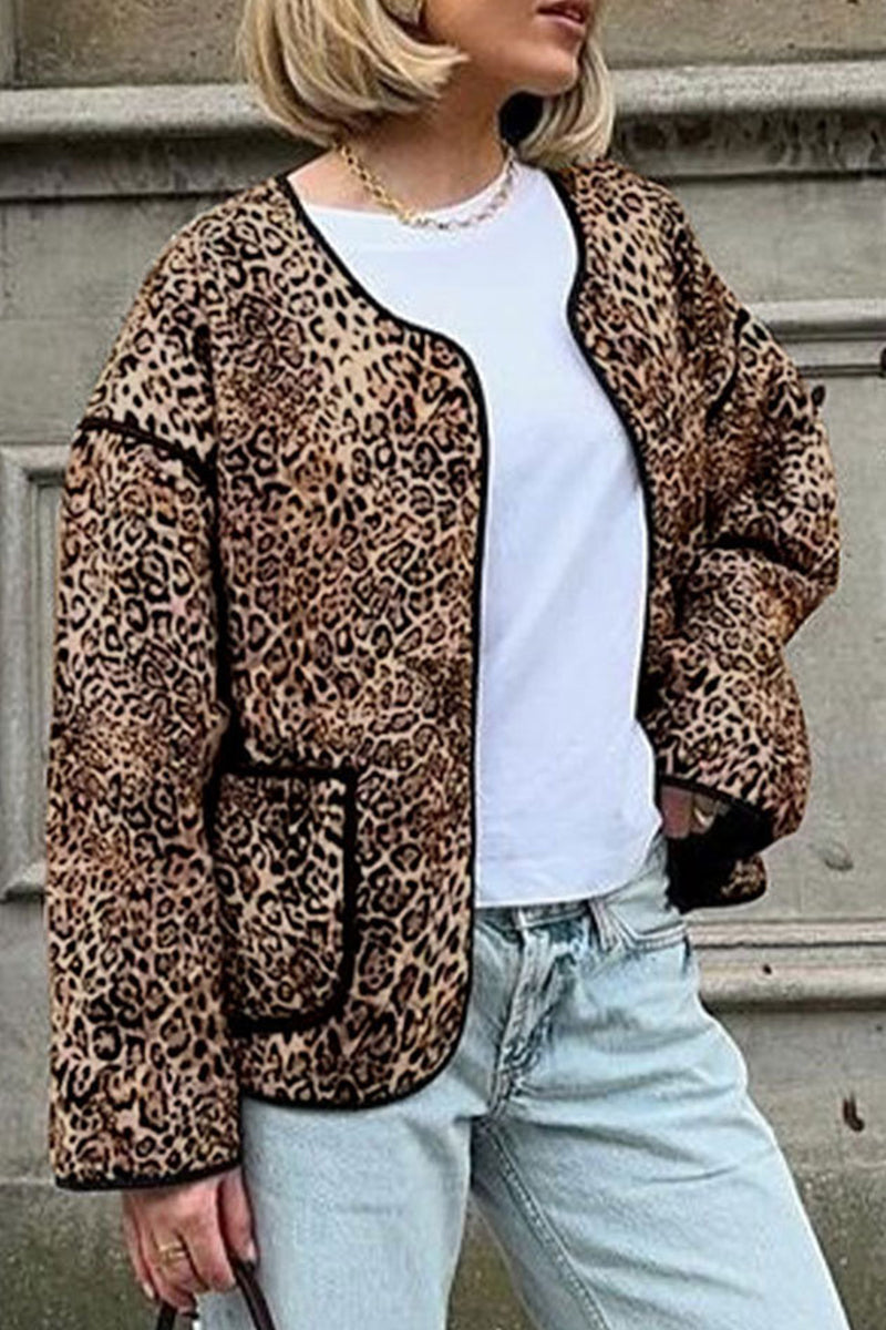 Joana | Casual street outerwear with leopard pocket patchwork and O-neck