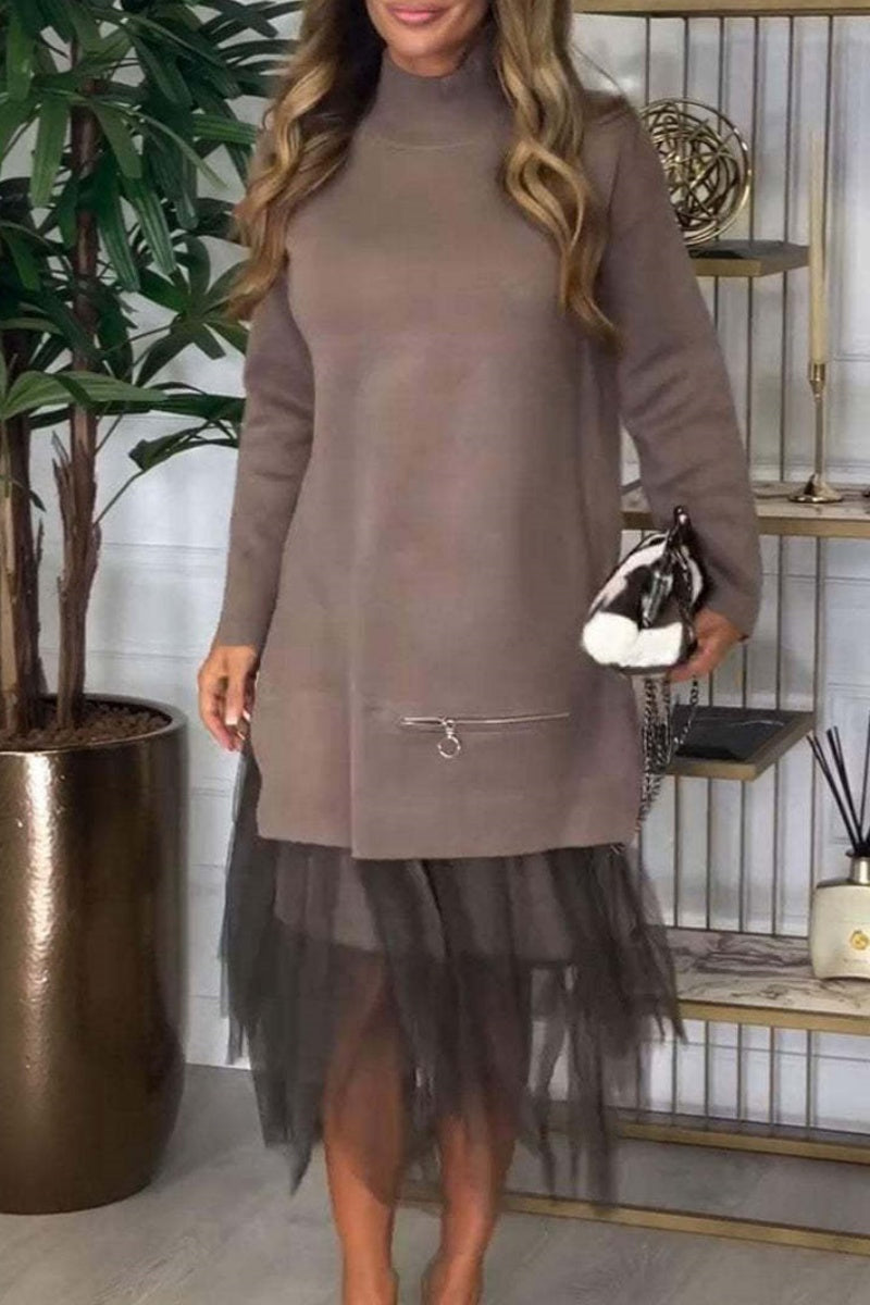 Katrien | Casual two-piece suit with turtleneck and long sleeves and slit