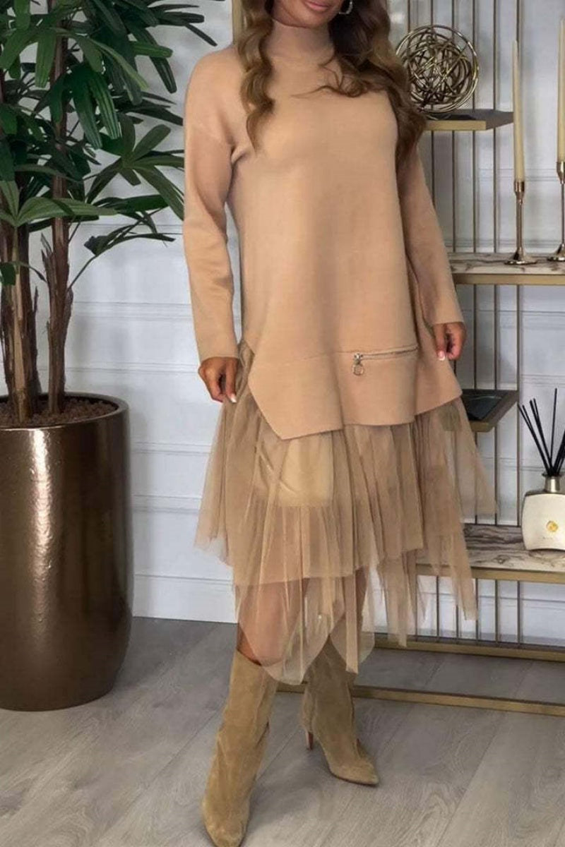 Katrien | Casual two-piece suit with turtleneck and long sleeves and slit