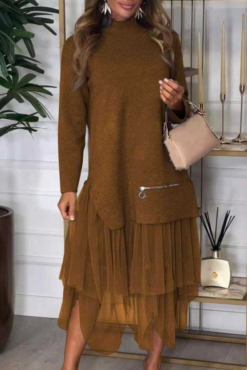 Katrien | Casual two-piece suit with turtleneck and long sleeves and slit