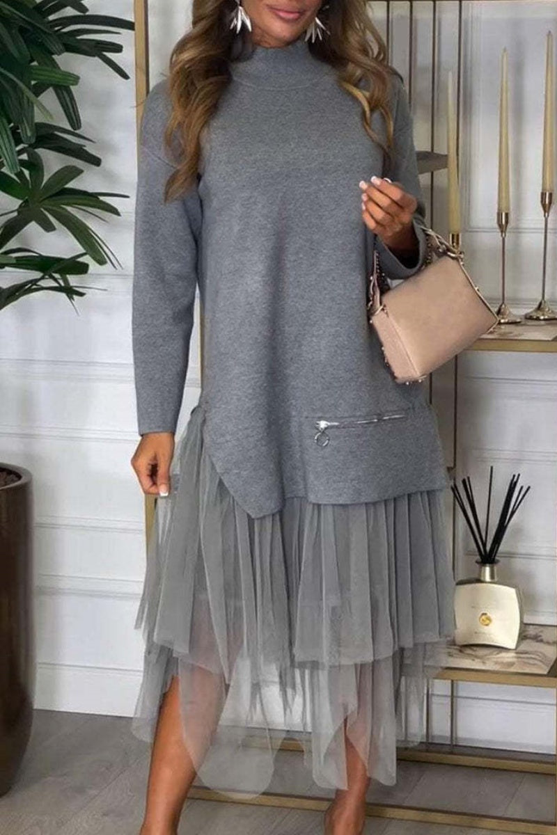 Katrien | Casual two-piece suit with turtleneck and long sleeves and slit