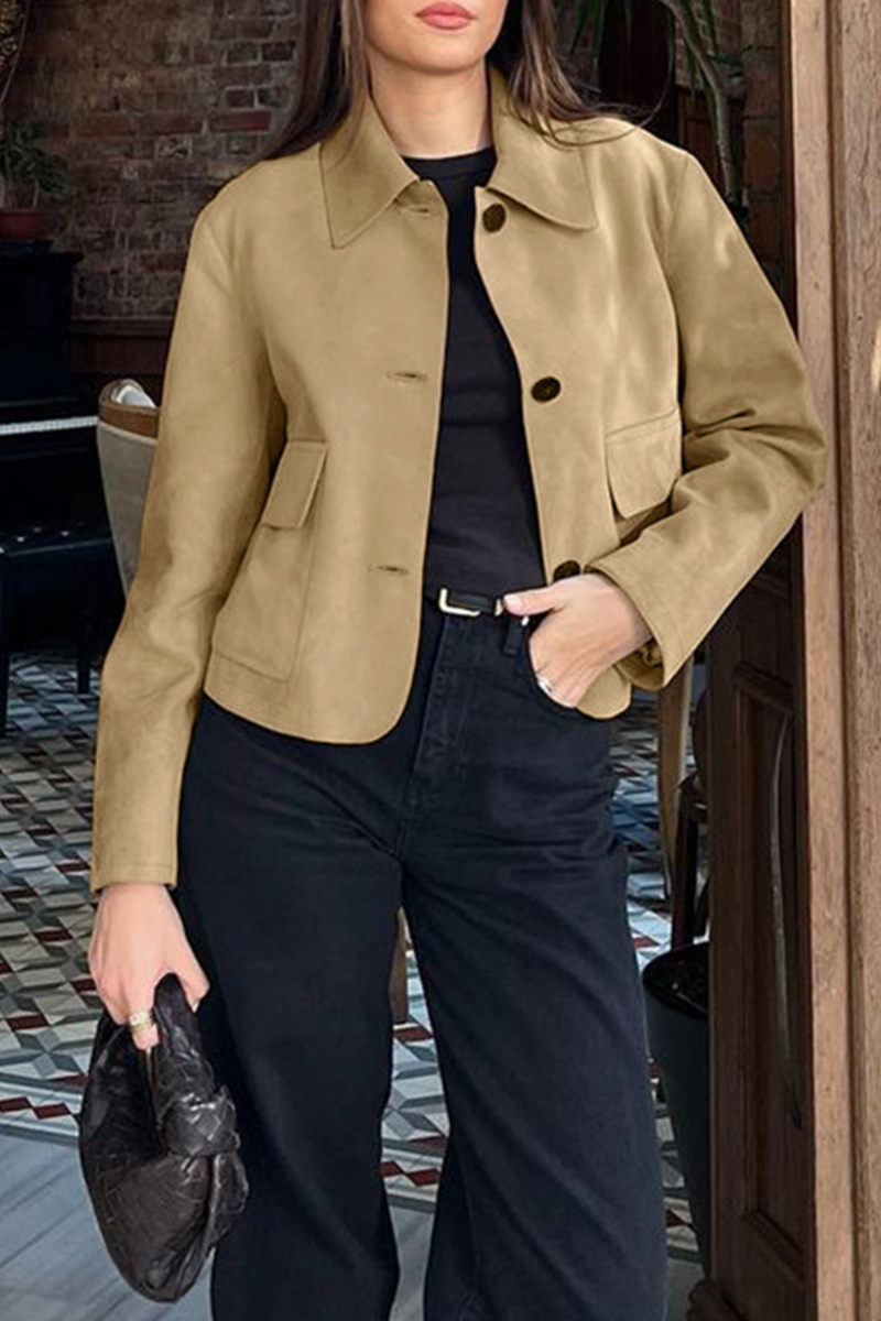 Katrin | Casual everyday outerwear with buttons and turn-down collar