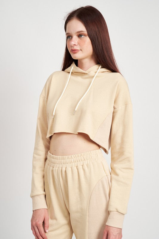 Lucía | SHORT HOODIE WITH DRAWSTRING