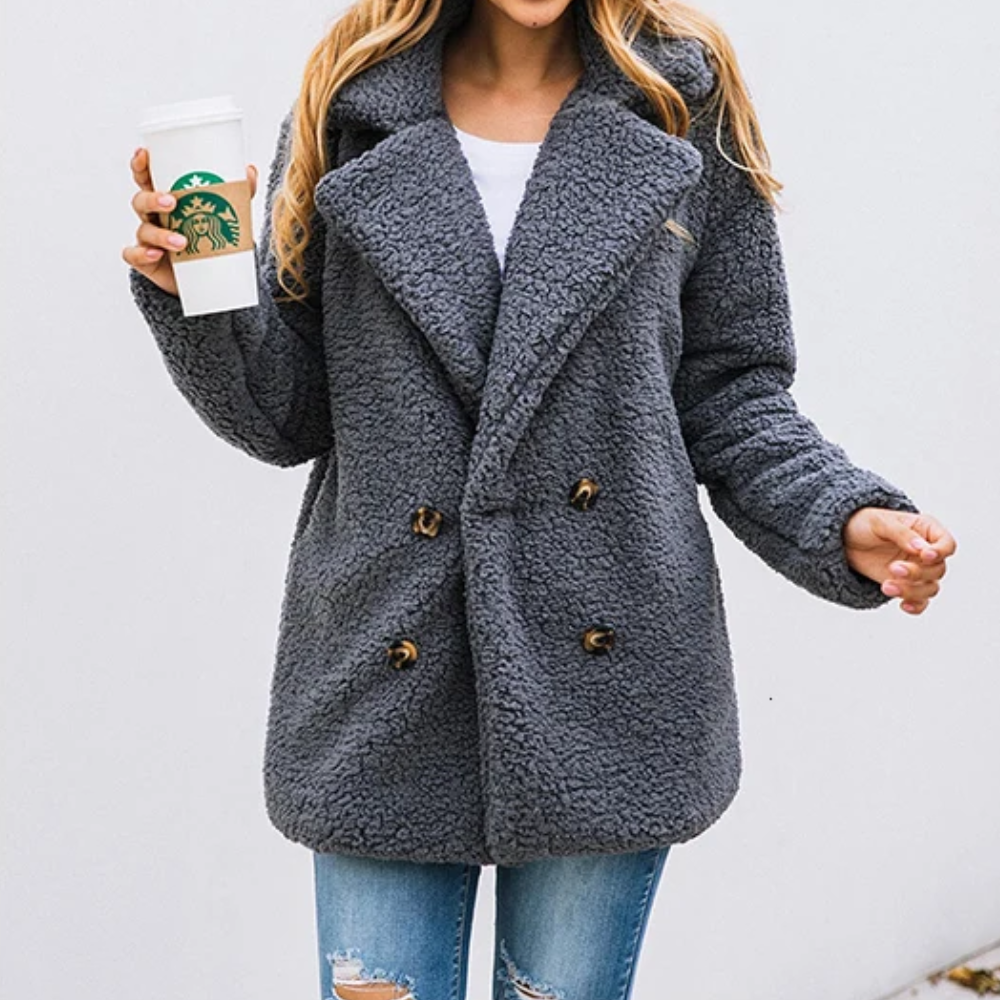 Delia | Chic and relaxed winter garment