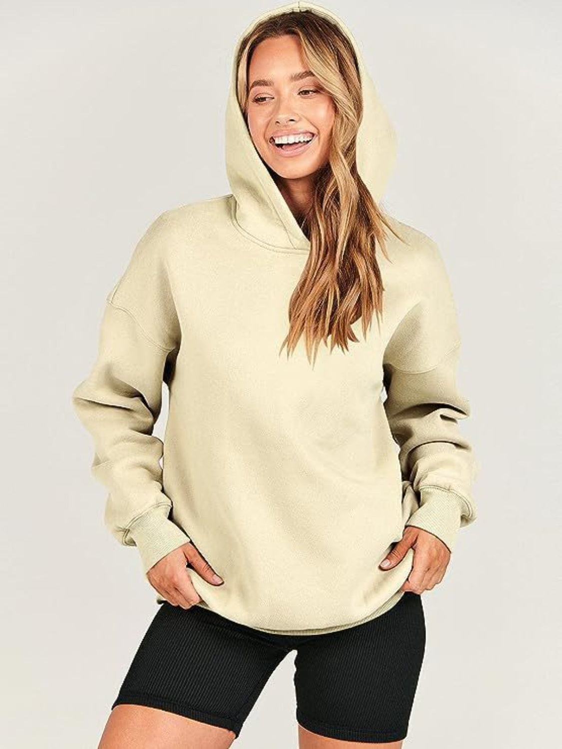 Melanie | Long-sleeved hoodie with dropped shoulders