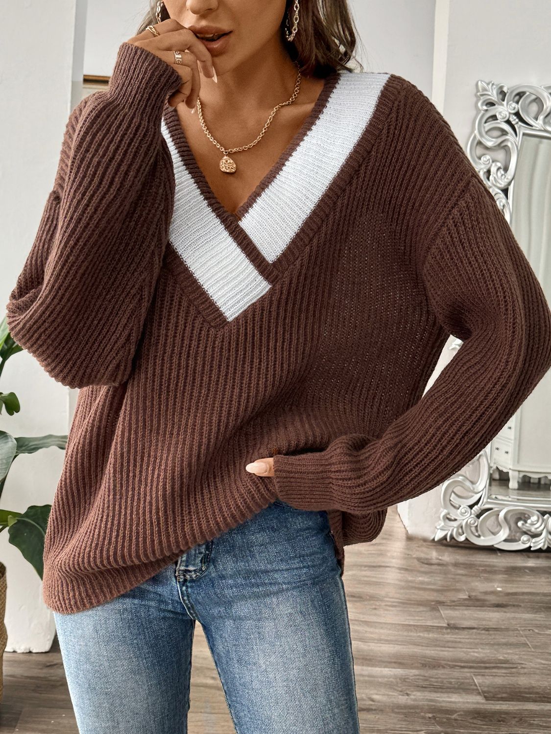 Martina | Contrasting colored sweater with long sleeves and dropped shoulders