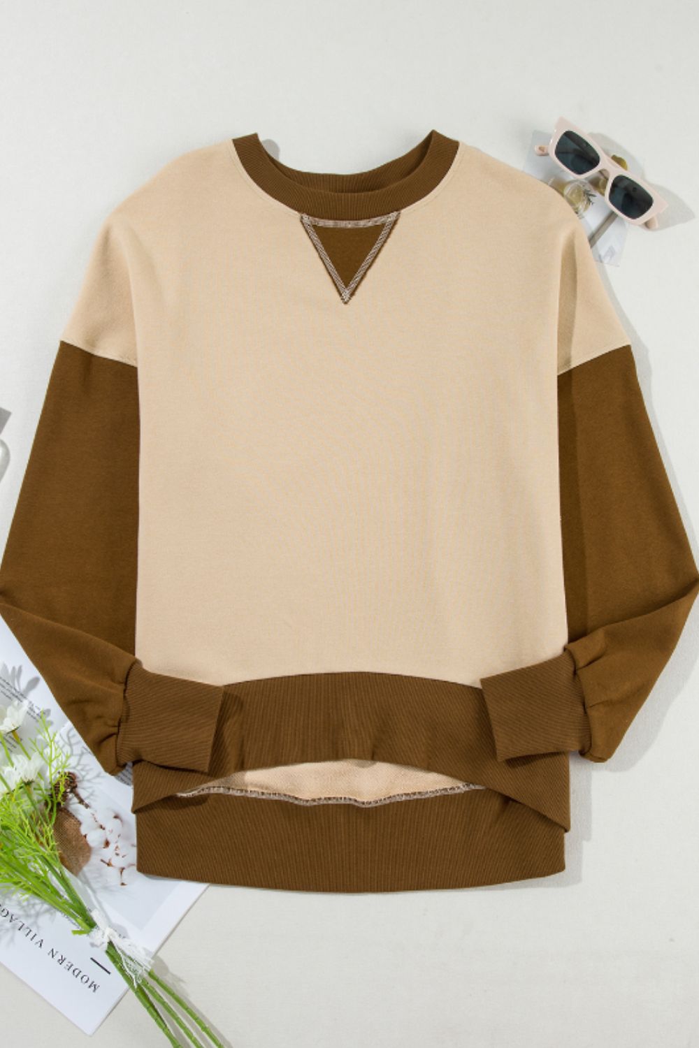 Vera | Color block sweatshirt with a crew neck and long sleeves