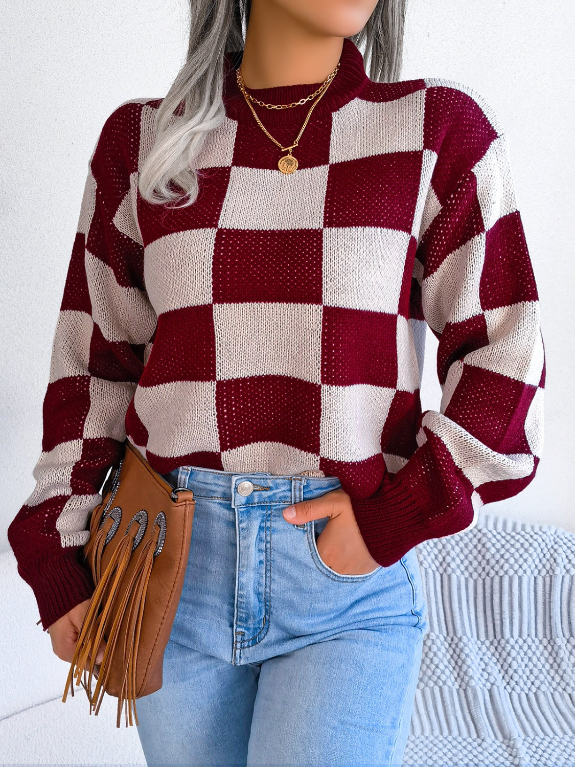 Elsa | Checked long-sleeved sweater with stand-up collar