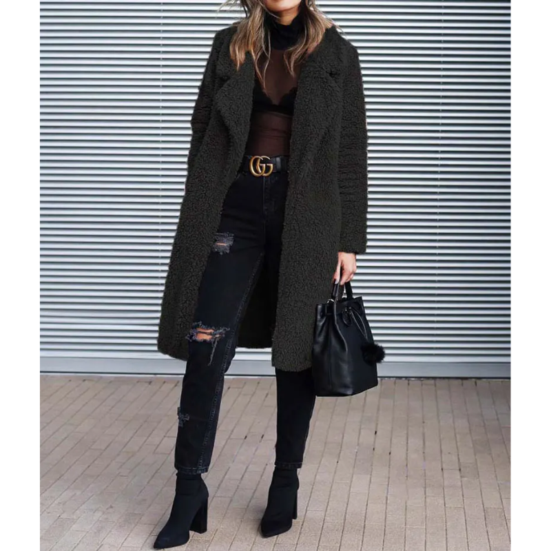 Gertrudis | Effortless and chic winter garment