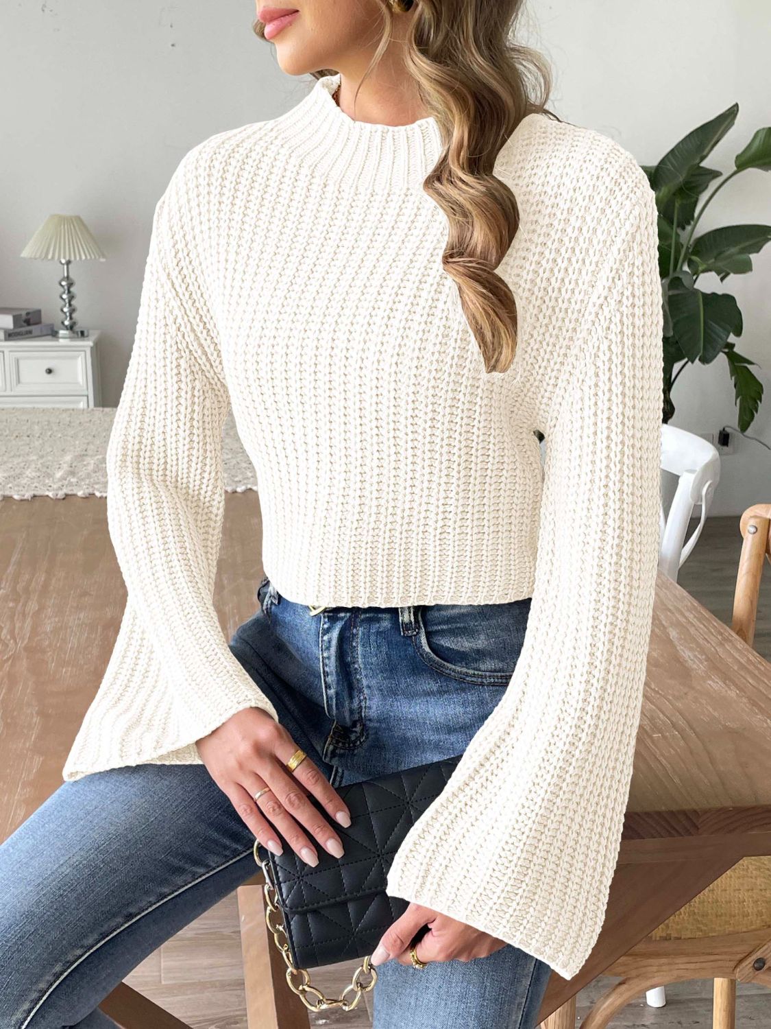 Nina | Long-sleeved sweater with stand-up collar