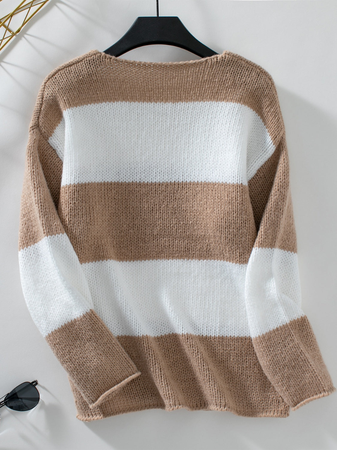 Rosario | Long sleeve color block V-neck sweater