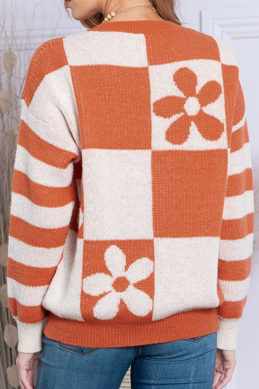 Luna | Floral checked sweater with striped sleeves