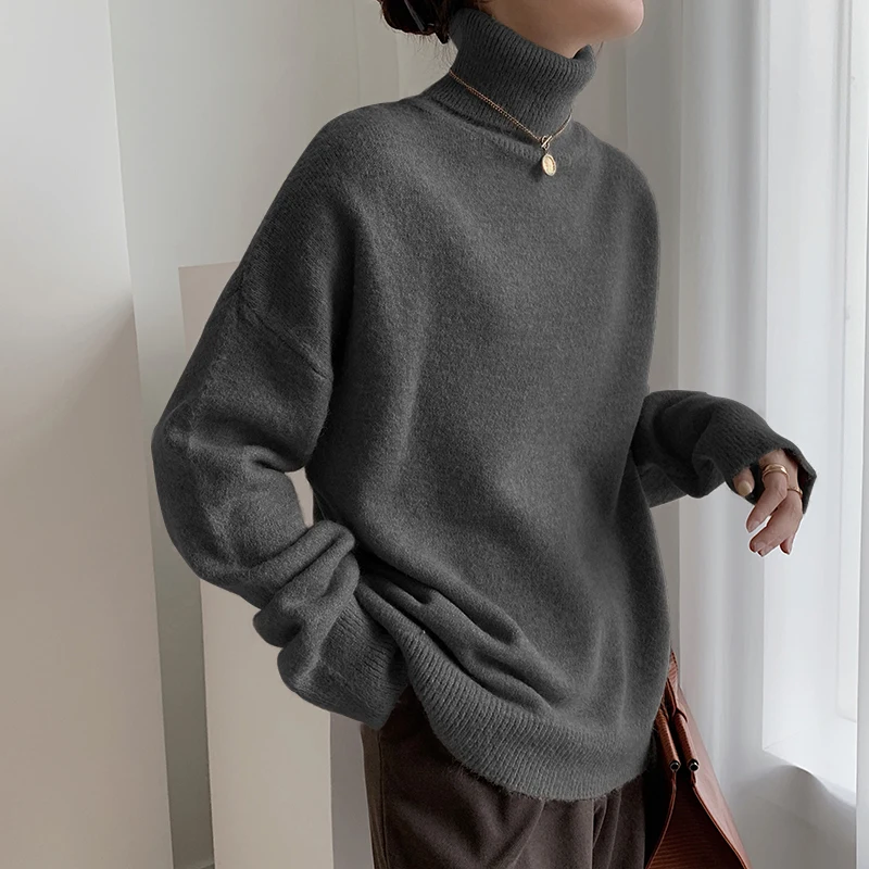 Rebeca | Effortless and chic winter sweater