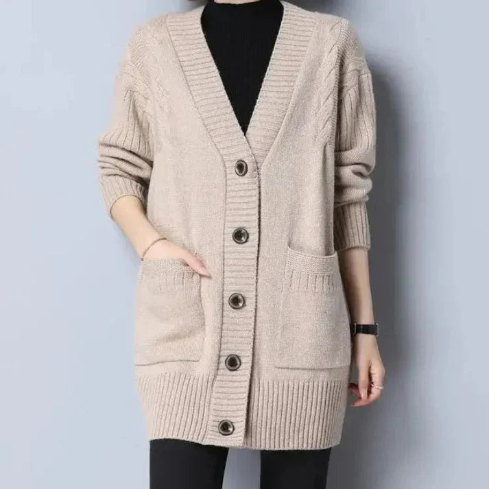 Samanta | Fashionable and effortless winter cardigan