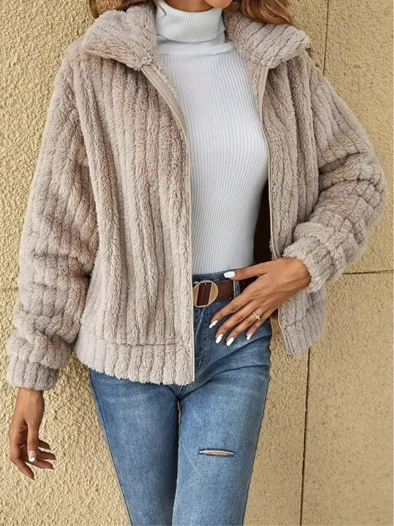 Penélope | Effortless and elegant winter garment