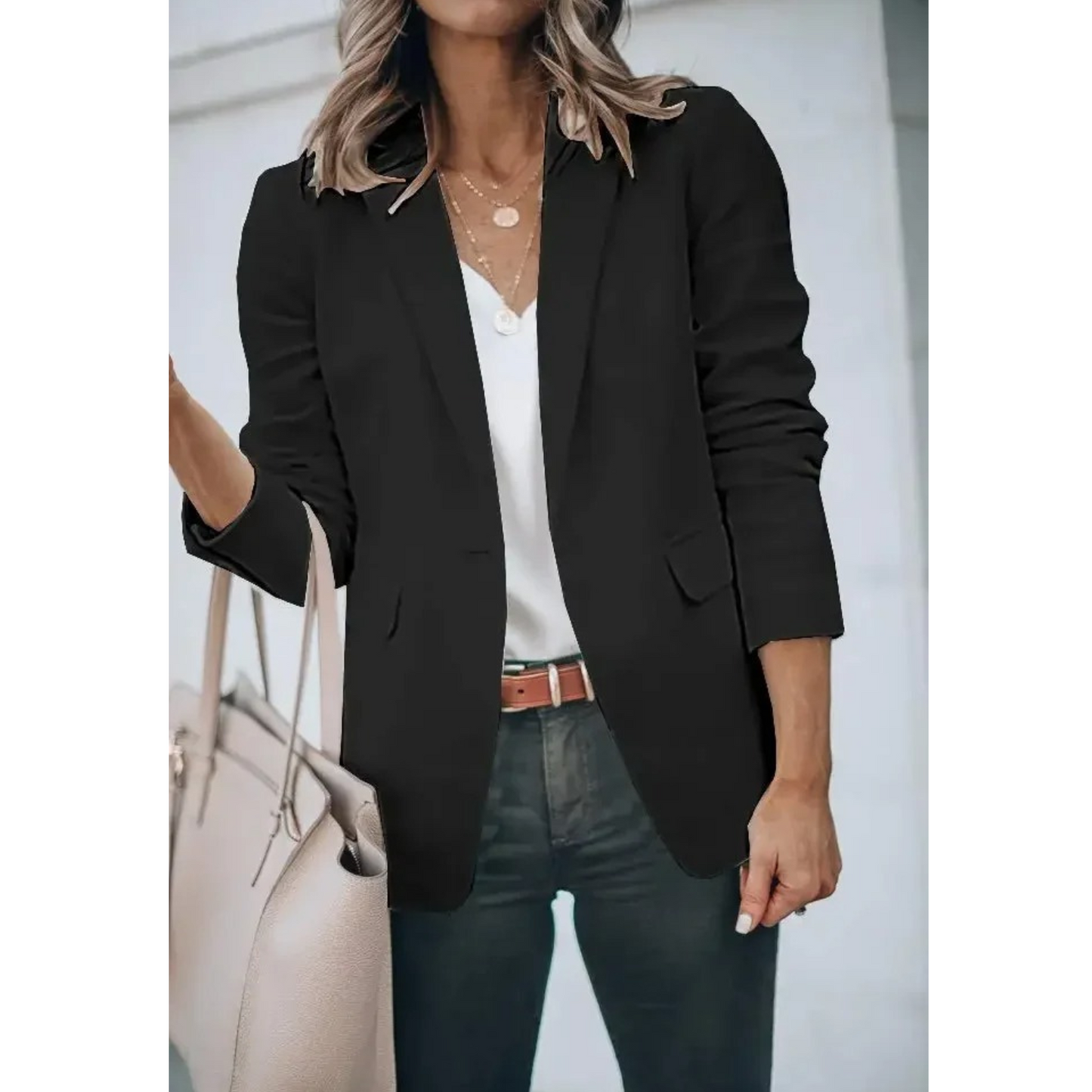 Alejandra | Modern and fashionable winter clothing item