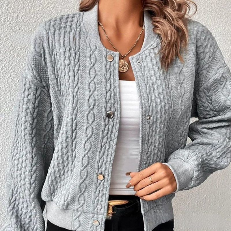Rebeca | Comfortable cardigan with handmade details