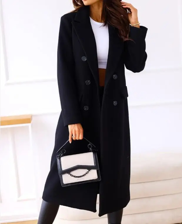 Soledad | Classic and elegant winter garment.