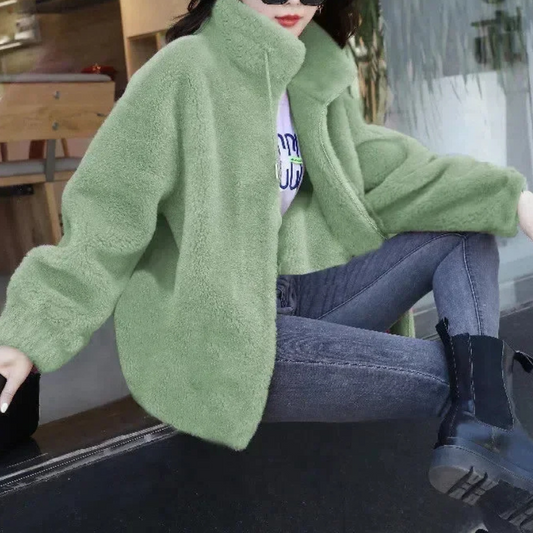 Aida | Modern and versatile winter garment