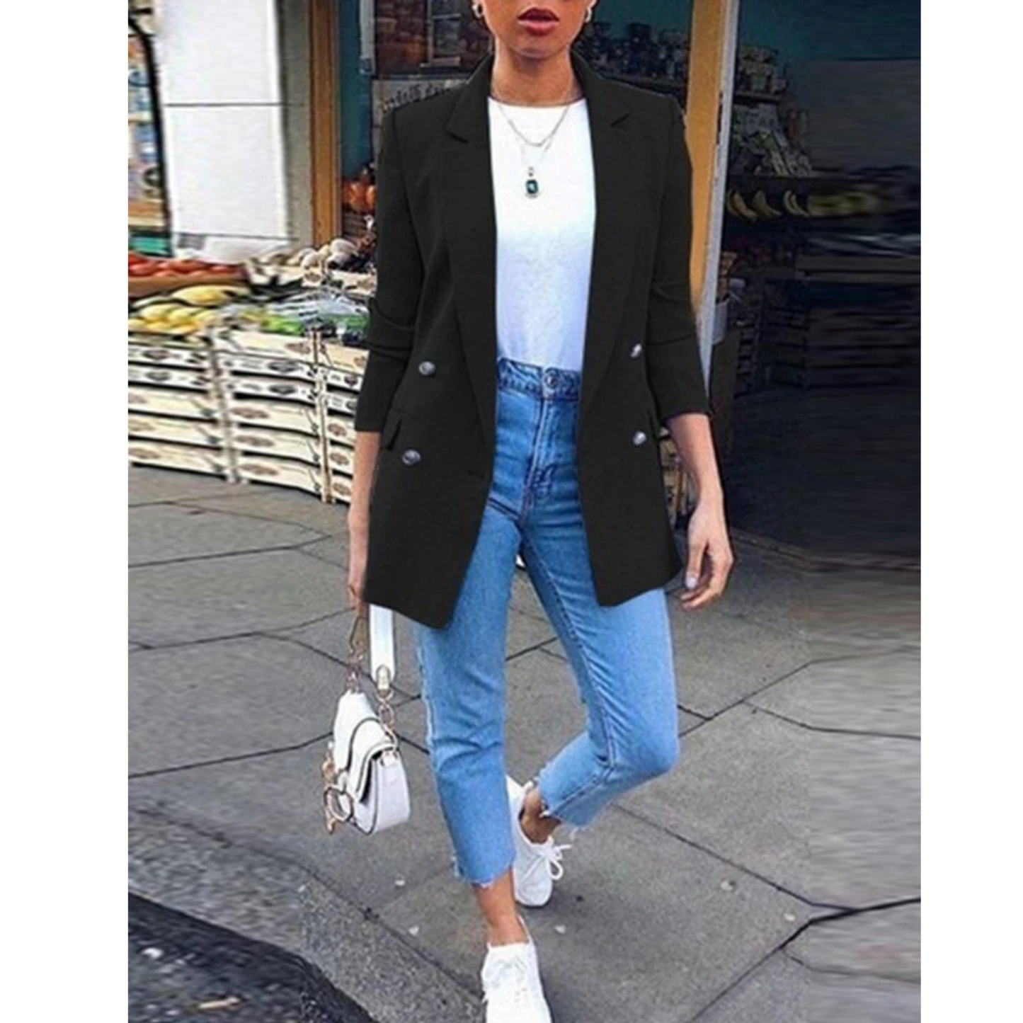 Lorena | Classic and stylish winter garment